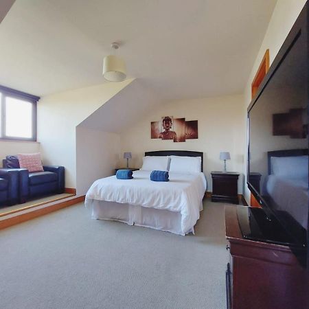 Private Accommodation In House Close To Galway City Exterior foto