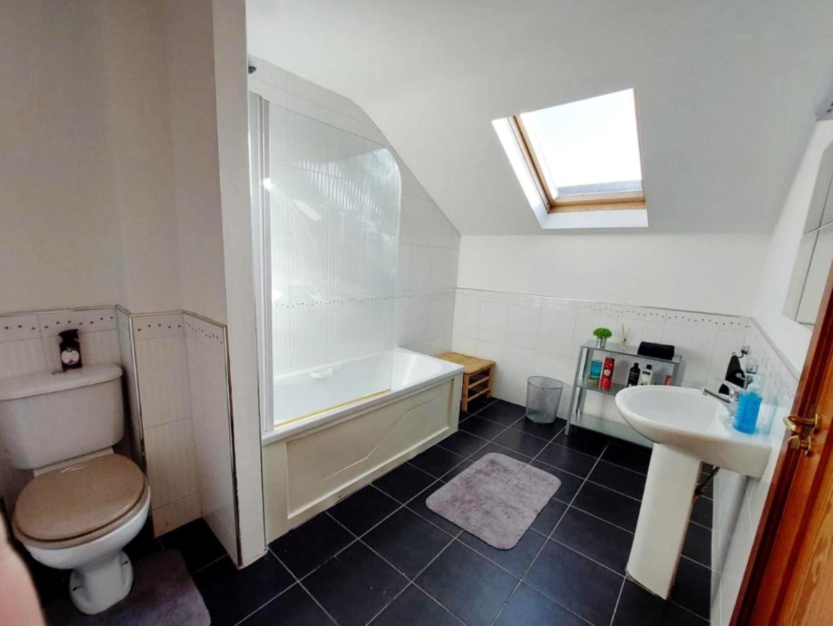 Private Accommodation In House Close To Galway City Exterior foto