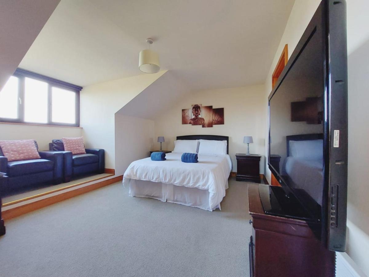 Private Accommodation In House Close To Galway City Exterior foto